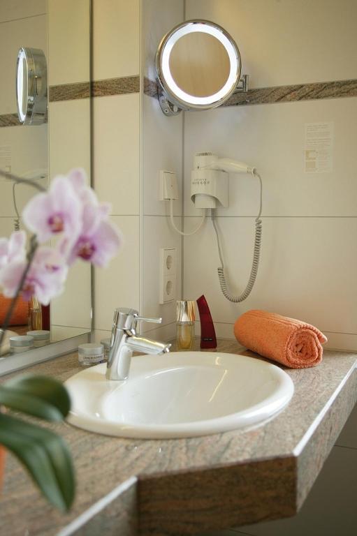 Landgasthof Loewen Neubulach Habitación foto
