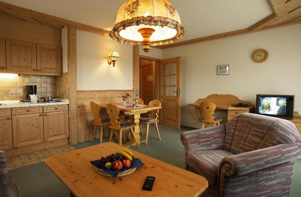Landgasthof Loewen Neubulach Habitación foto